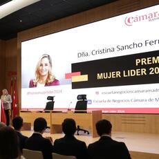 Cristina Sancho, presidenta de la Fundación Aranzadi LA LEY y de EJE&CON, recibe el Premio Mujer Líder 2024